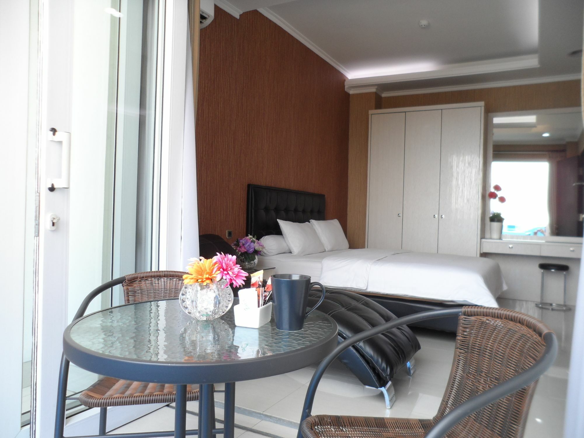 Harvia Suites Kebon Jeruk Jakarta Exteriér fotografie